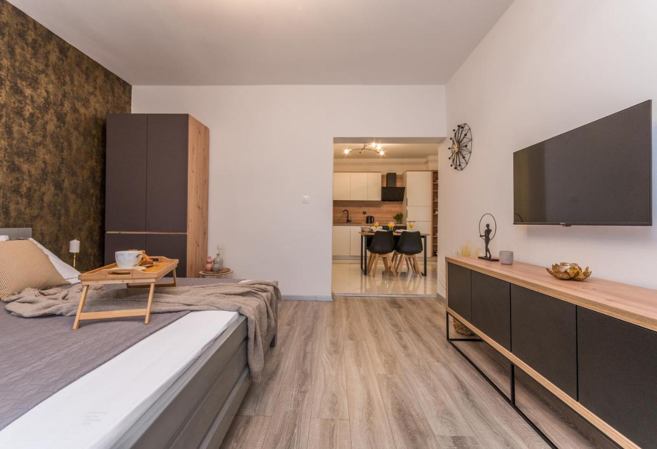 Apartmani A&M Біоград-на-Мору Екстер'єр фото