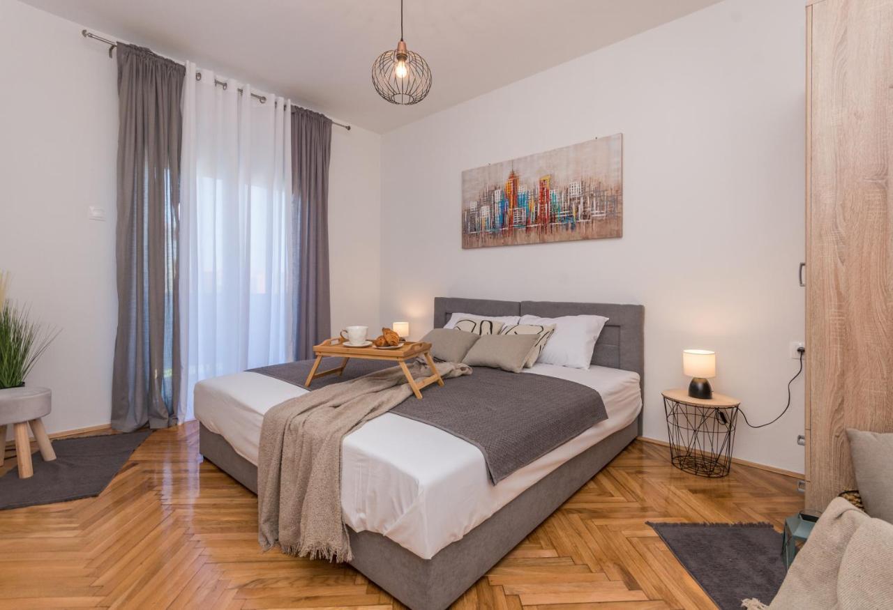 Apartmani A&M Біоград-на-Мору Екстер'єр фото